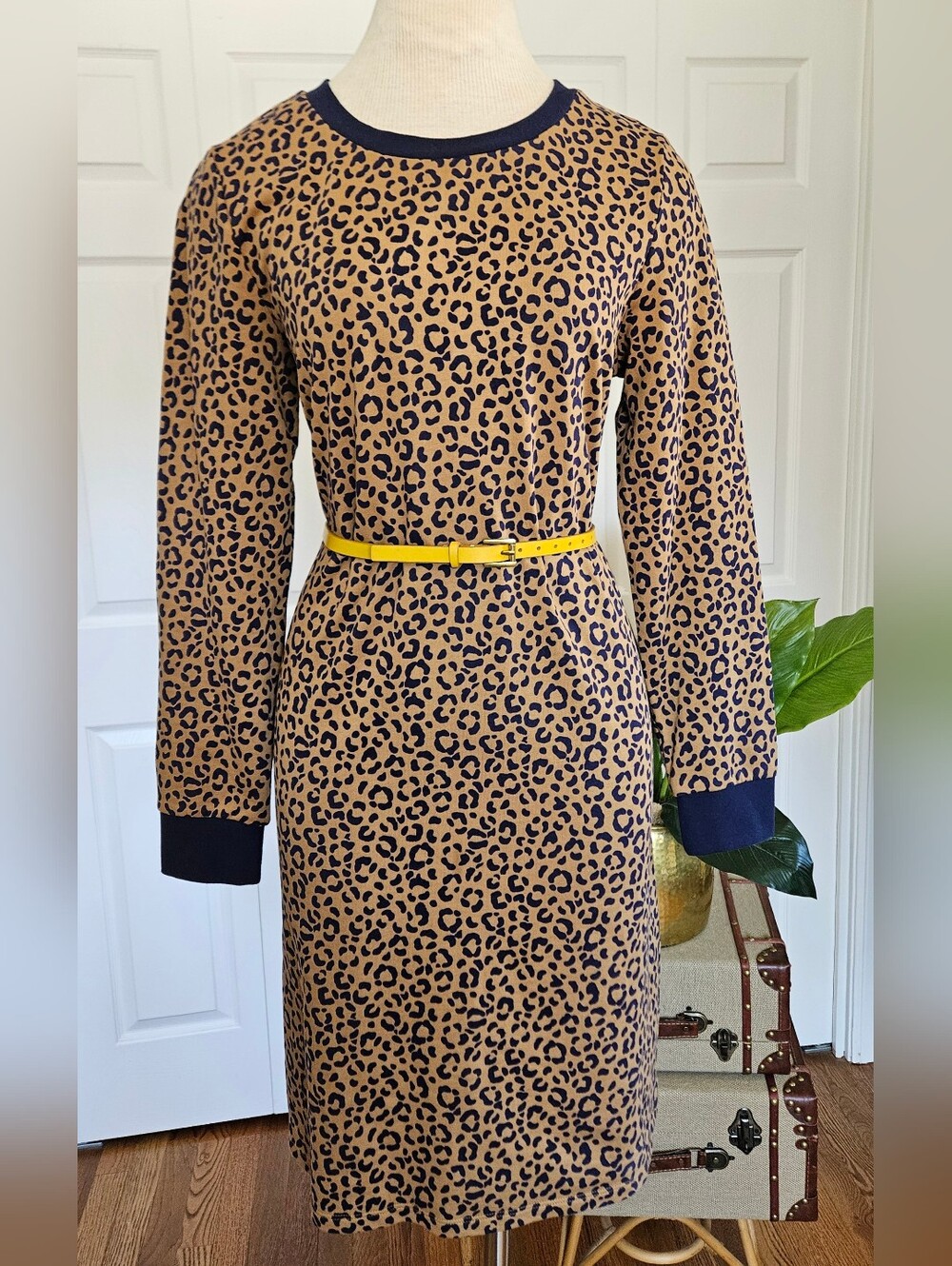 BODEN Preppy Chic Leopard Shift 100% Cotton Dress with 100% Leather Belt Size 8L